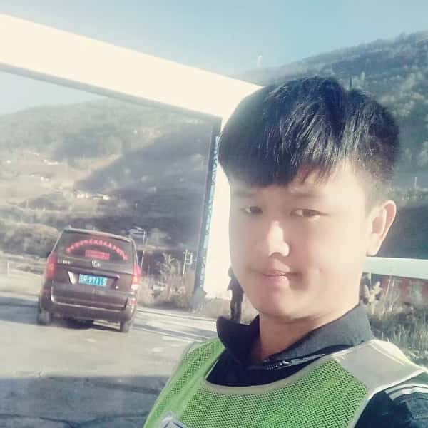 云南28岁单身帅哥真诚找对象-上海征婚相亲网