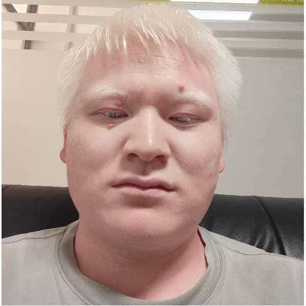 30岁岁安徽单身帅哥 - 上海吉缘网
