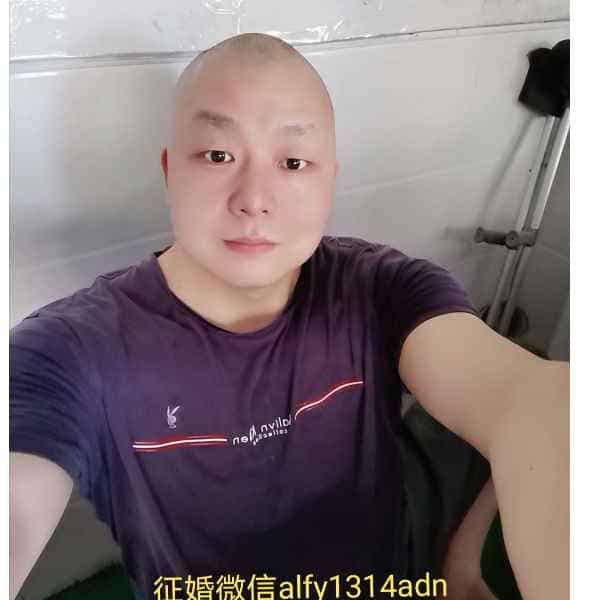 45岁岁湖南单身帅哥 - 上海吉缘网